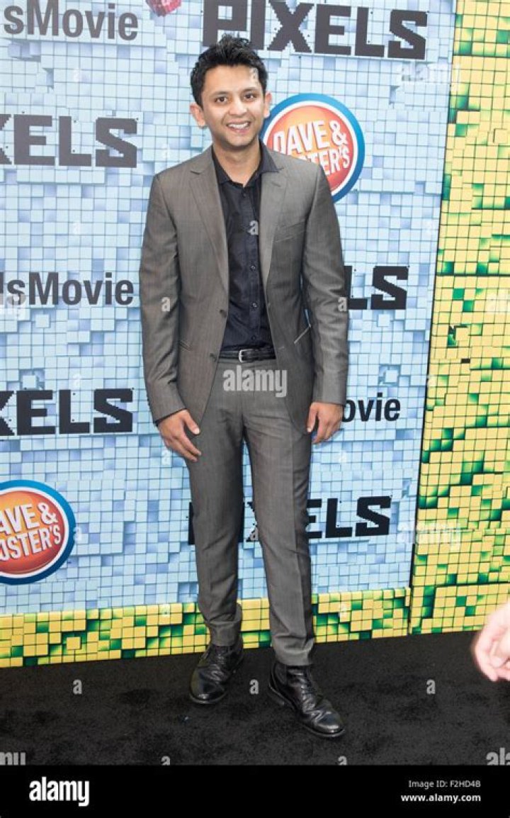 Ron Mustafaa Biography, Age, Height, Wife, Net Worth, Family