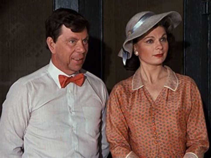 Ronnie Claire Edwards biografía, edad, altura, esposa, net worth, familia