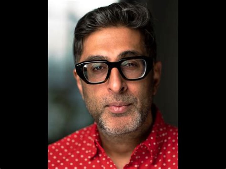 Sanjeev Kohli Biography, Age, Height, Wife, Net Worth, Family