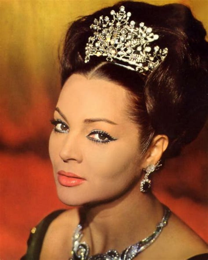 Sara Montiel biografía, edad, altura, esposa, net worth, familia