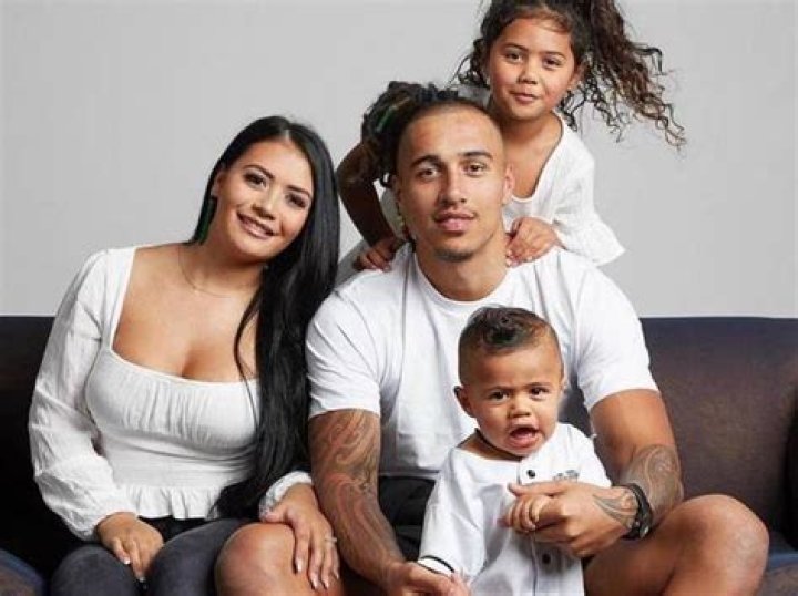 Sean Wainui Biography, Age, Height, Wife, Net Worth, Family