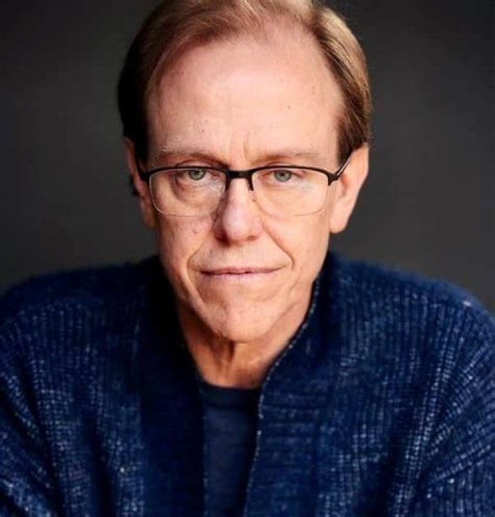 Sean Whalen Biography, Age, Height, Wife, Net Worth, Family