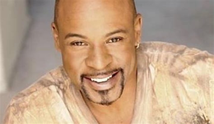 Sennie "Skip" Martin Biography, Age, Height, Wife, Net Worth, Family