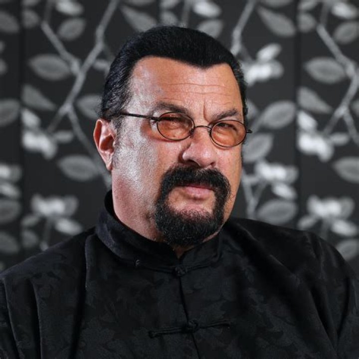 Steven Seagal Biography, Age, Height, Wife, Net Worth, Family