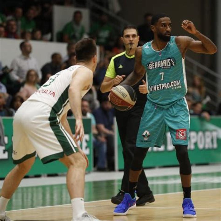 Taqwa Pinero Biography, Age, Height, Wife, Net Worth, Family