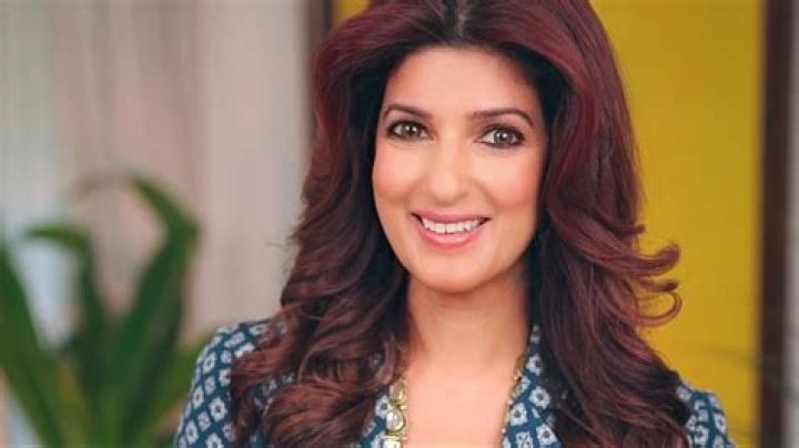 Twinkle Khanna Biography, Age, Height, Husband, Net Worth, Family