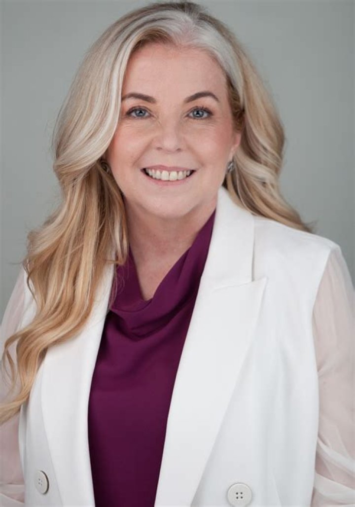 Vicki Colvin Biography, Age, Height, Husband, Net Worth, Family