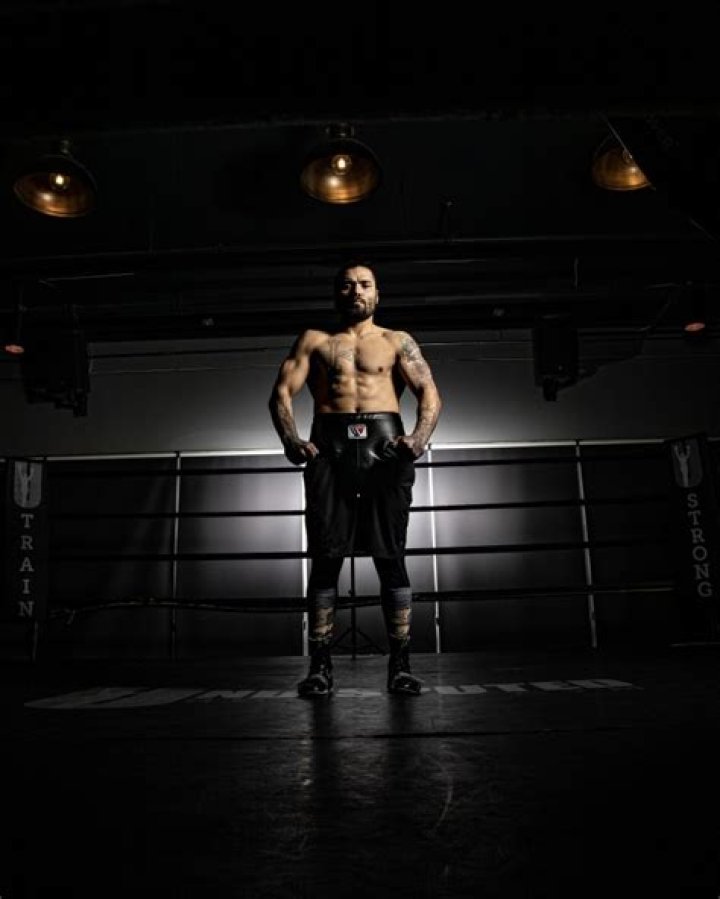 Victor Pasillas Biography, Age, Height, Wife, Net Worth, Family