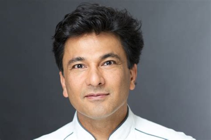 Vikas Khanna Biography, Age, Height, Wife, Net Worth, Family