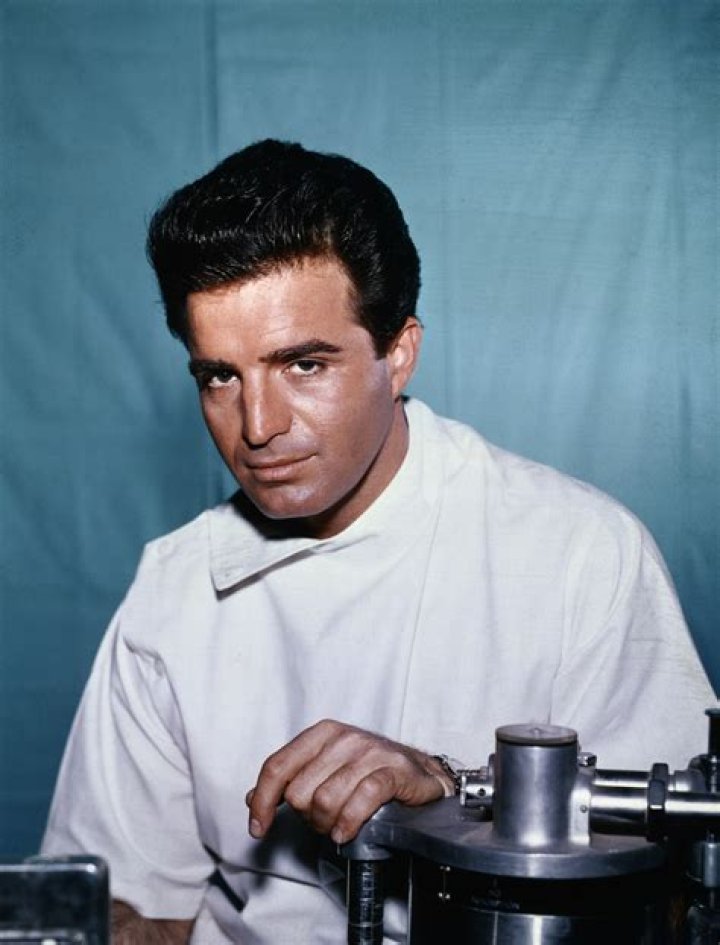 Vince Edwards biografía, edad, altura, esposo, net worth, familia