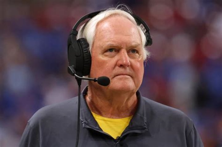 Wade Phillips Biography, Age, Height, Wife, Net Worth, Family