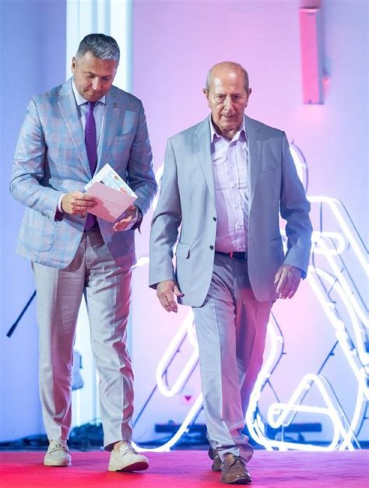 Wlodzimierz Szaranowicz Biography, Age, Height, Wife, Net Worth, Family