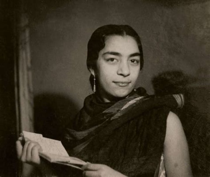 Zohra Sehgal Biography, Age, Height, Husband, Net Worth, Family